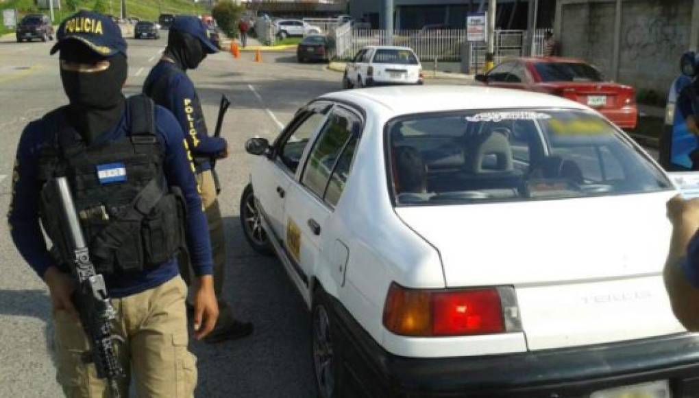 Alertan sobre casos de asaltos y violaciones a mujeres en taxis brujos