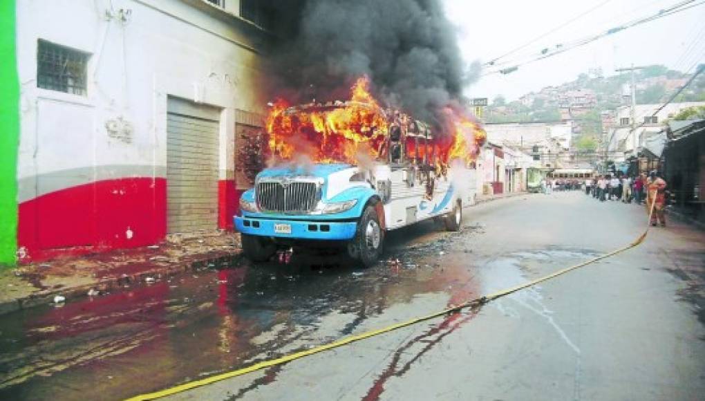 Transportistas de Honduras desertan por asedio de bandas de extorsionadores