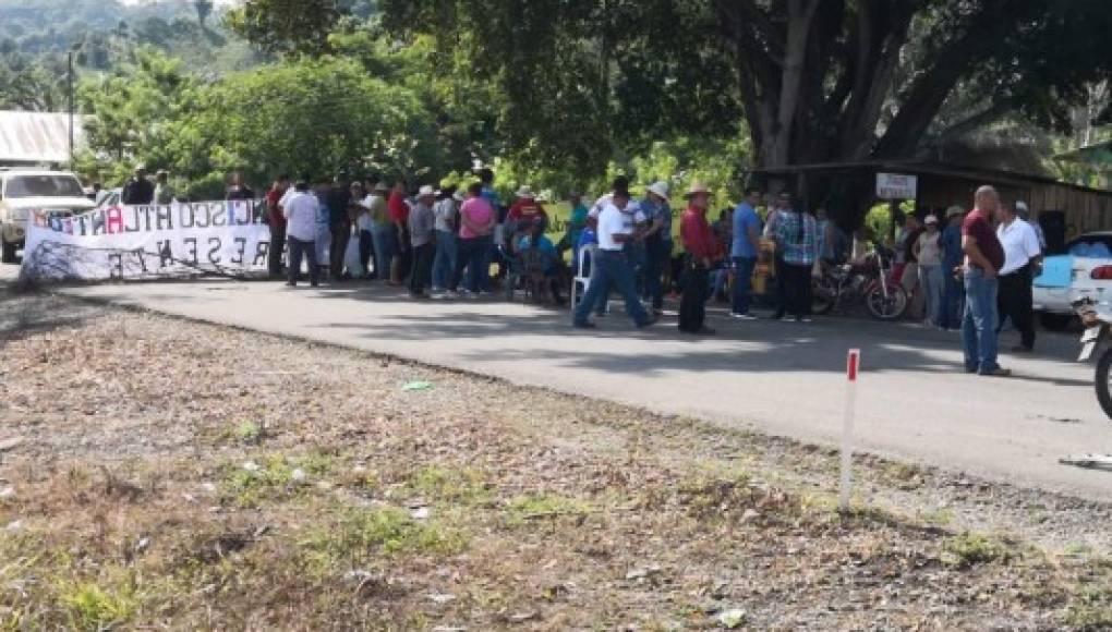 Honduras: pese a que decretos fueron derogados se reportan tomas en carreteras y edificios públicos