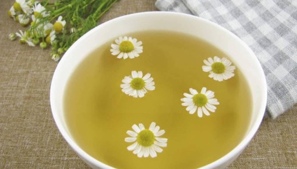 Pies bellos con manzanilla