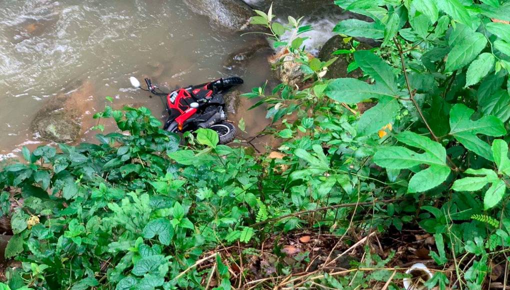 Encuentran a dos hombres muertos en río de La Ceiba