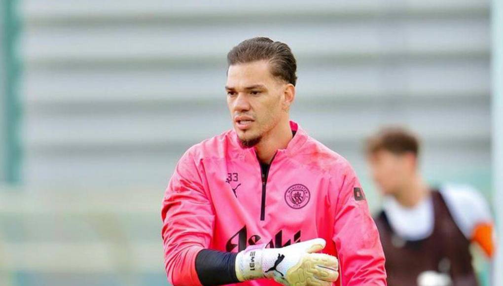 Ederson: El portero brasileño sería una de las bajas del Manchester City ante Real Madrid.