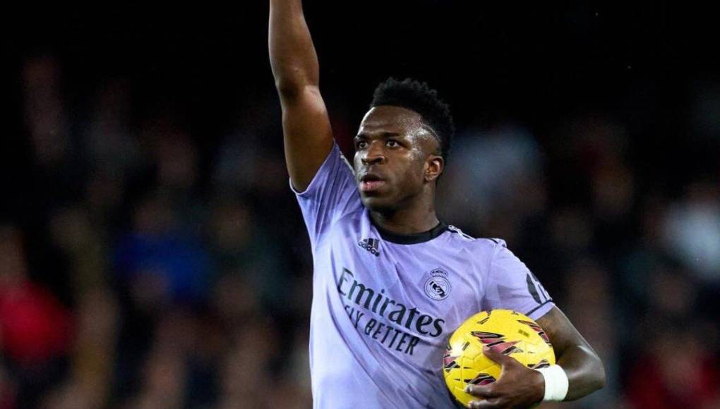 Según El Debate de España, tres equipos se han interesado por Vinicius y se lo han hecho saber al Real Madrid.