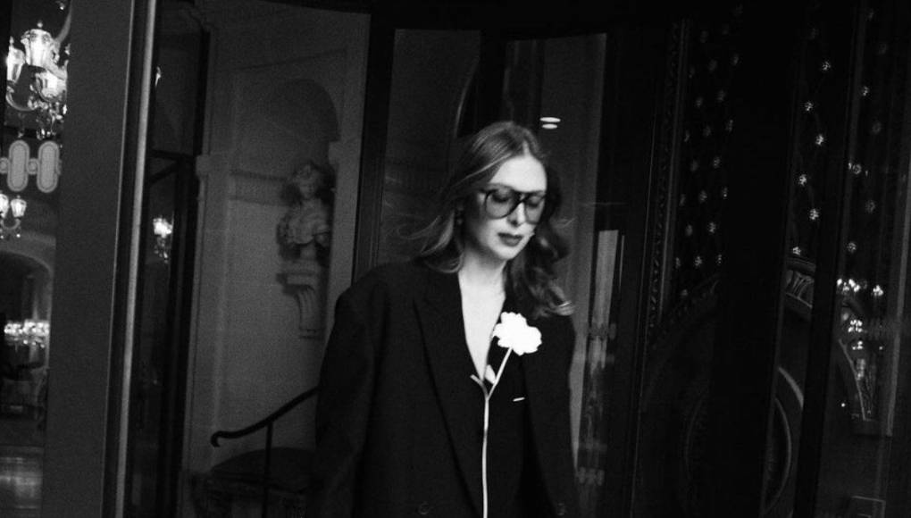 Pero lo que llamó la atención entre sus millones de seguidores en las redes sociales fue su nueva apariencia. 