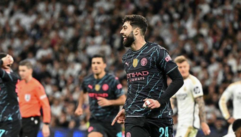 Gvardiol soltó un disparo desde la frontal que se coló en la portería blanca poniendo el 3-2 en el marcador para los ingleses.