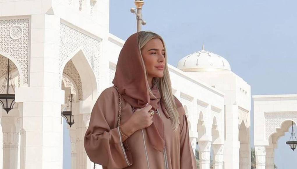 ”No me gusta vivir en Arabia Saudita, pero no tengo otra opción”, indicó la esposa de Mahrez.