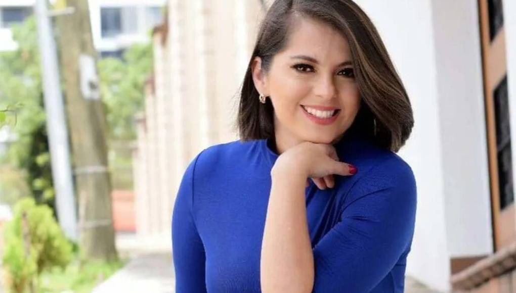 La periodista de Hoy Mismo, Jaqueline Redondo, es otra de las hondureña que presume de su amor por el Olimpia en redes sociales.