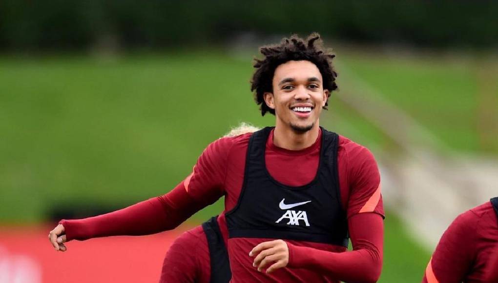 El acoso ha sido a tal grado de aparecer en su casa, en los entrenamientos y en restaurantes favoritos del jugador.