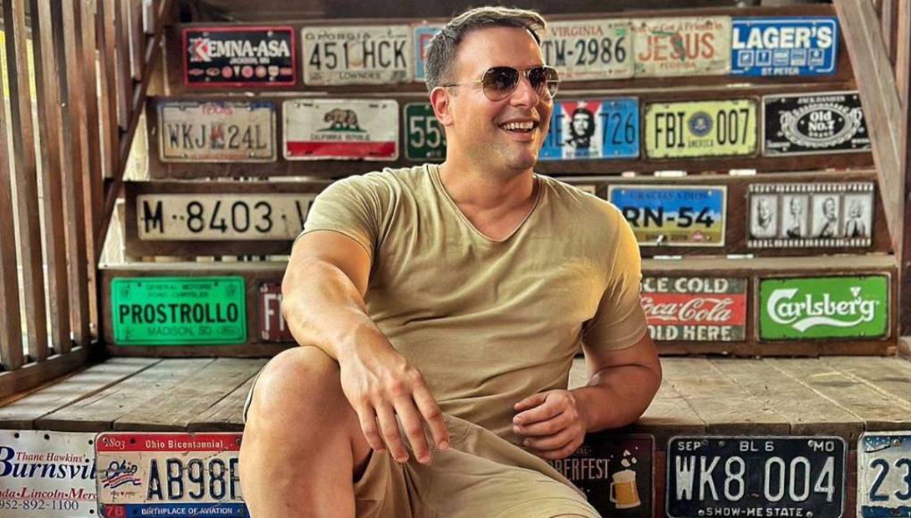 En redes sociales permanece muy activo, en su cuenta de Instagram supera los 100,000 seguidores.