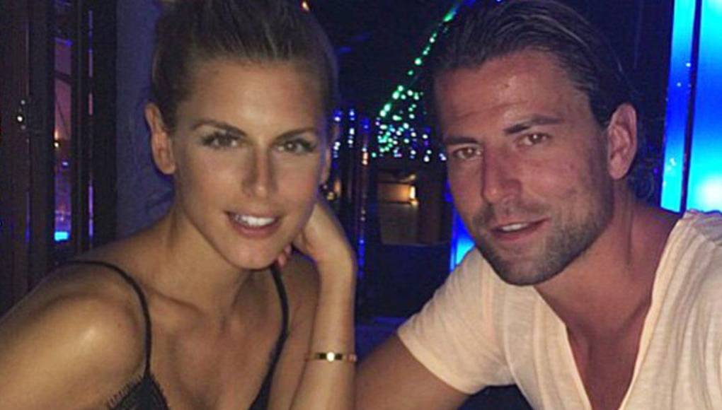 Un triángulo amoroso sacudió al fútbol alemán y se transformó en un escándalo nacional.