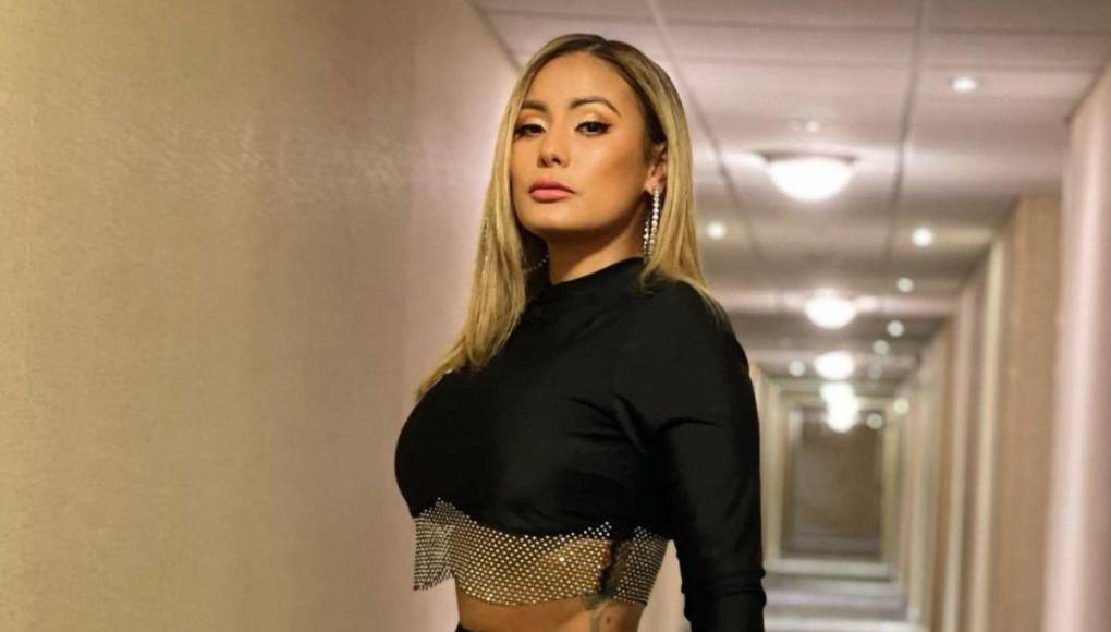 “Pero ahorita justamente que voy para el concierto me estoy sintiendo discriminada porque al parecer me siento yo como que soy una mamá que no cuenta con una red de apoyo. La que llega tarde, la que hay que estar esperando, la que hay que estar metiendole presión”, añadió. 