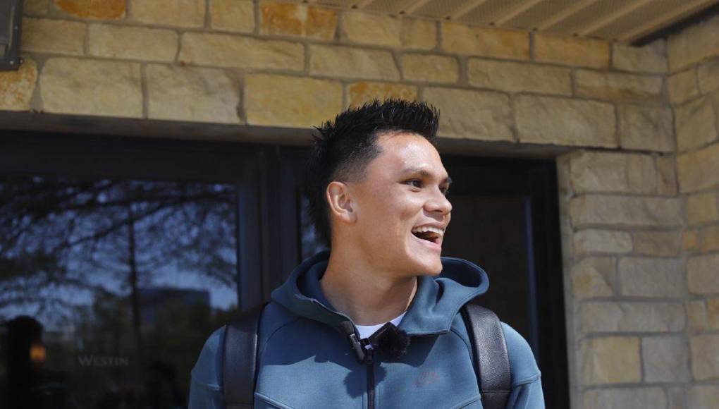 Procedente desde Rumania, Denil Maldonado se unió a la concentración de Honduras. Cabe señalar que el zaguero no estará ante Costa Rica por suspensión, verá acción en el amistoso frente a El Salvador.