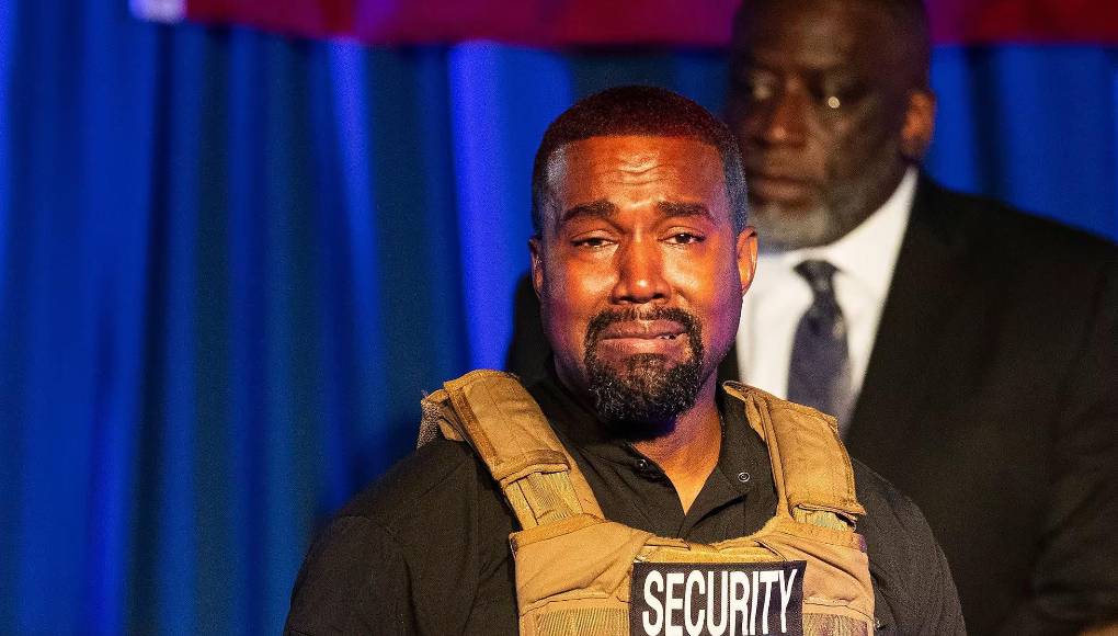 En abril de 2023 West también recibió una demanda por discriminación racial por parte de dos exprofesoras afroamericanas que aseguraban haber sido despedidas injustamente.