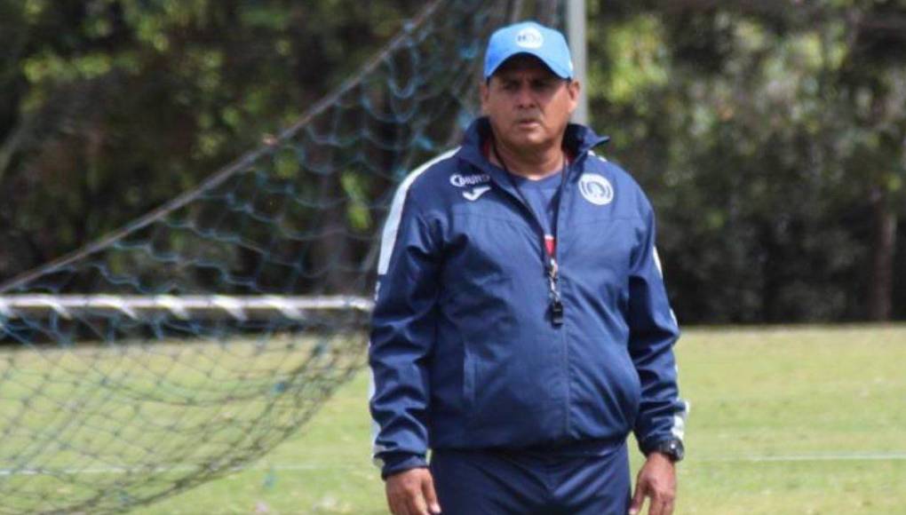 Respecto al Nene Obando, hoy se desempeña como entrenador. En su momento fue estratega interino del Motagua.