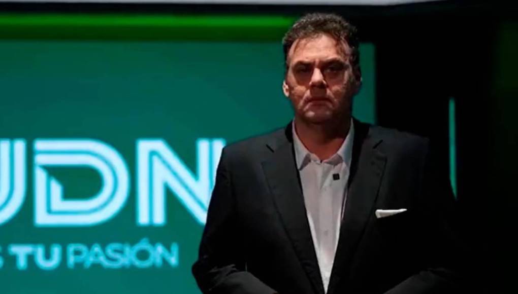 El polémico David Faitelson vuelve a estar en el ojo del huracán y ahora han destapado cuanto gana en Televisa. ¿Cuánto ganaba en ESPN?