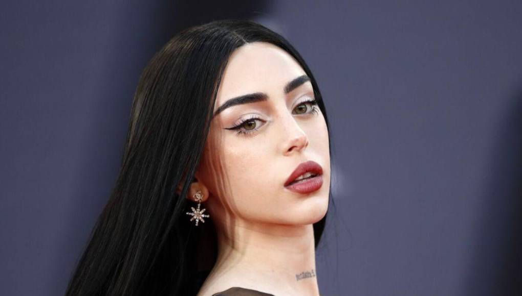 Fue así como la cantante argentina finalmente confirmó su ruptura debido a la infidelidad del mexicano, asegurando que se enteró de todo al mismo tiempo que medios y fans en redes sociales.