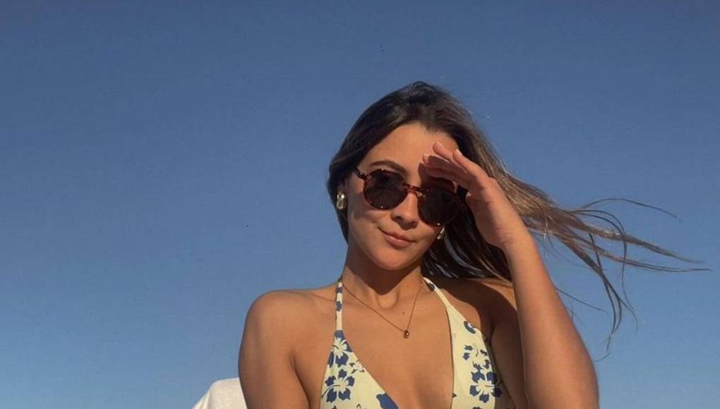 Además de tener su carrera universitaria, la chica presume su cuerpazo en sus diferentes redes sociales. 