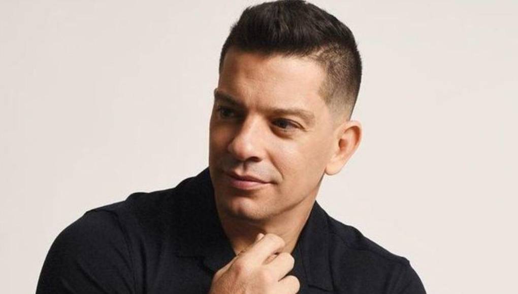 “Orale, no... Hace muchos años que no veo a Carlos, siempre echándole porras desde acá, ya sabes lo admiro, lo quiero mucho y me encanta lo que está haciendo, cómo ha llevado su carrera, hace mucho que no lo veo, que no hablo con él”.