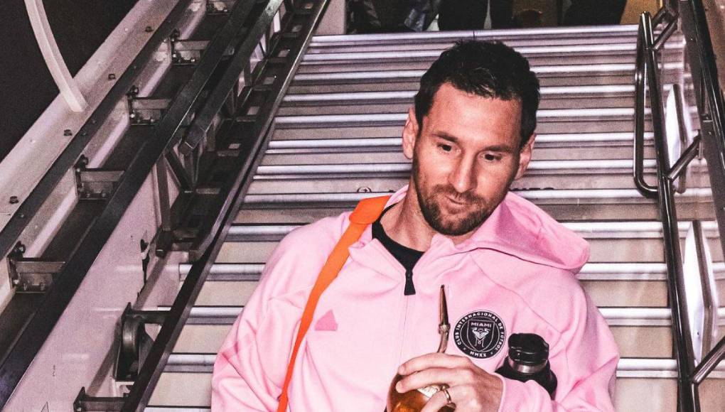 El futbolista argentino Lionel Messi no formó parte del juego del miércoles debido a una lesión, sin embargo, protagonizó una bronca al término del encuentro que ha dado mucho de qué hablar en los medios mexicanos.