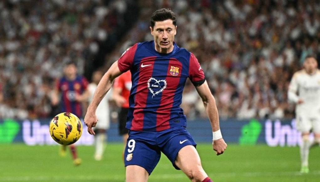 Robert Lewandowski: Si el polaco no mejora al final de la temporada, el atacante podría irse del FC Barcelona. En Arabia Saudita podrían ofrecerle un buen contrato.