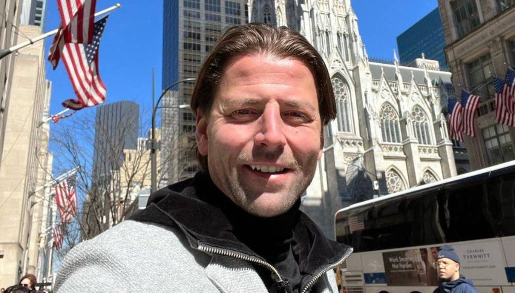 “Nos hemos separado amistosamente. Desafortunadamente tuvimos que darnos cuenta de que no iba a funcionar a largo plazo. Para nosotros, nuestros dos hijos son lo primero. Como padres, por supuesto, velaremos juntos por su bienestar”, comentó el exfutbolista .