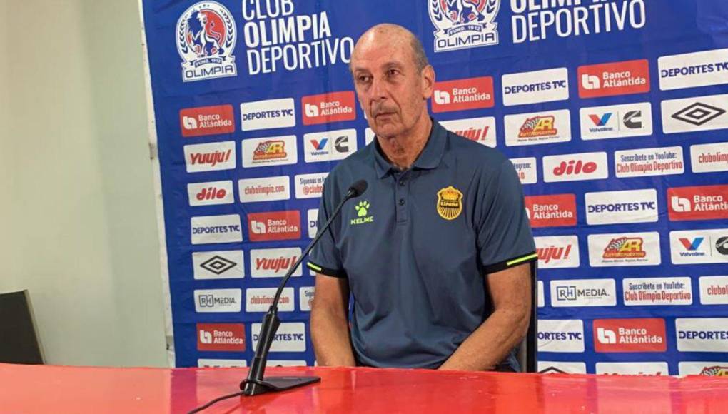 Tras el final del juego, Miguel Falero, DT del Real España, denunció que el árbitro Armando Castro le dijo unas palabras que catalogó como falta de respeto: “Lo que me dice el árbitro es una falta de respeto cuando demoró en sacar la tarjeta, y viene del mediocampo a hablar conmigo”, indicó.