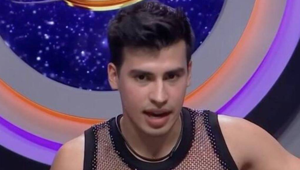 Tras su inesperada decisión, ‘la Divaza’ se sinceró con Jimena Gállego, conductora del programa, y explicó los verdaderos motivos que lo orillaron a dejar el show.