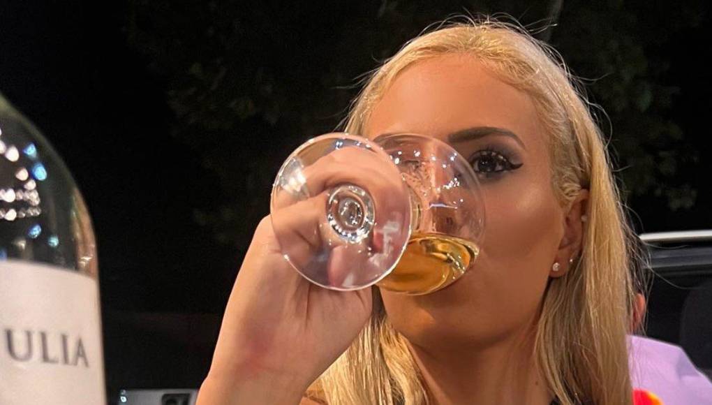 Además, era modelo y trabajaba para diferentes marcas.