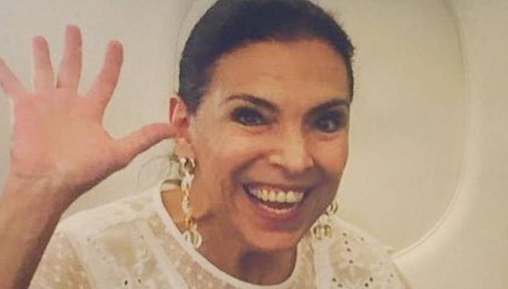 Thelma Dorantes: La actriz de 76 años murió este 10 de abril a los 76 años debido a una complicación de una gastroenteritis. En esta historia dio vida a “Carmela”. Además la actriz participó en series como “Una familia de 102” y “La Rosa de Guadalupe”.