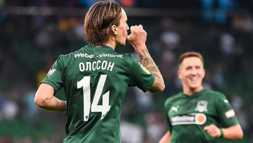 Olsson, que juega habitualmente como mediocentro, estuvo en las categorías inferiores del Arsenal y ha pasado también por el Krasnodar y el Anderlecht, entre otros, aparte del Midtjylland, adonde volvió hace dos temporadas en su segunda etapa en este club.