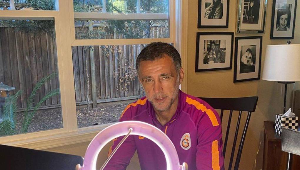 No me queda nada en ninguna parte del mundo. Erdogan me quitó todo. Mi derecho a la libertad, el derecho a explicarme, a expresarme, el derecho al trabajo”, expuso Hakan Sukur.