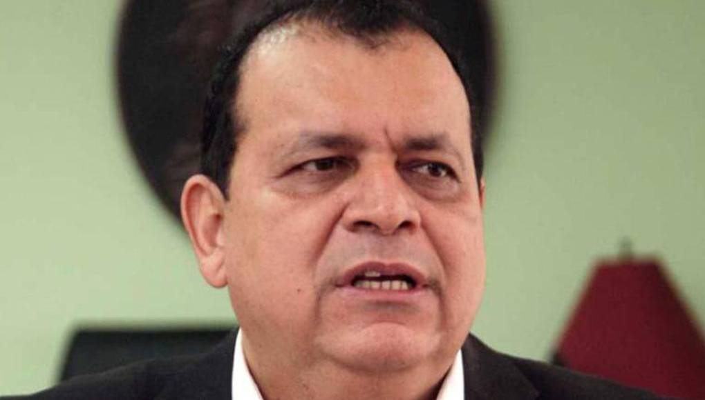 Según TVC, Orlando Ponce Morazán tiene como novia a Melissa Andino. 