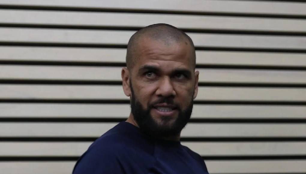 El brasileño debe pagar una millonaria multa y también cumplir con varias condiciones para evitar su fuga al salir de prisión.