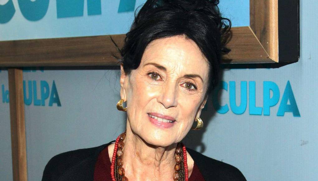 La intérprete de ‘Más negro que la noche’ y ‘El Privilegio de Amar’ <b>falleció tras una batalla contra el cáncer de hígado.</b>