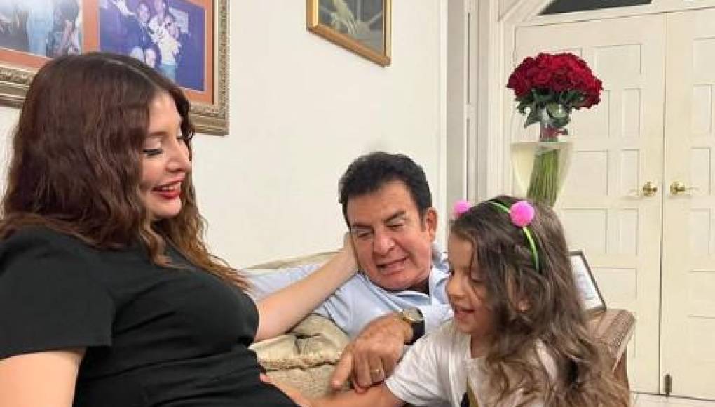 Salvador Nasralla y su esposa Iroshka Elvir esperan a su segundo hijo