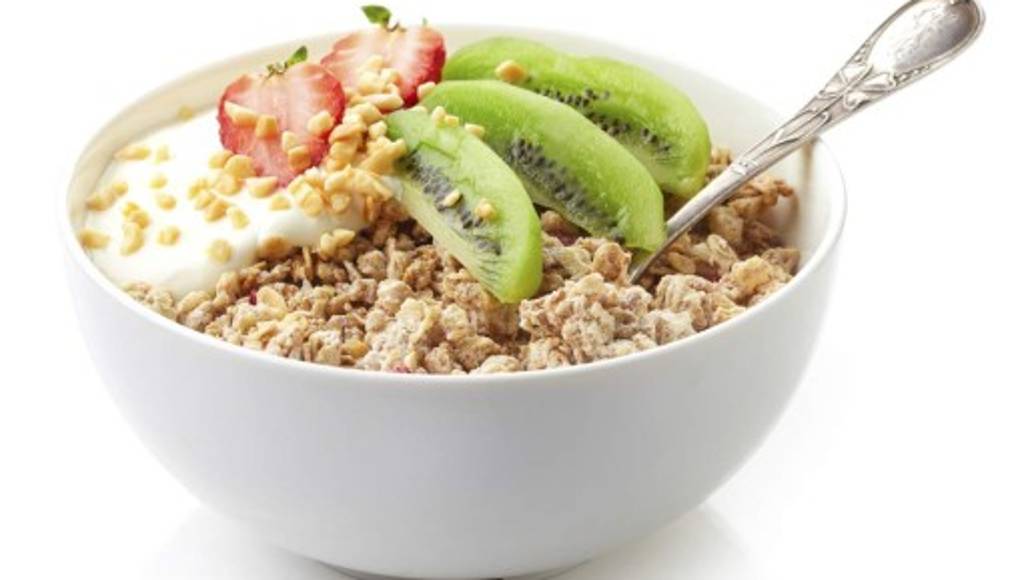 La granola posee fibra y es muy energética