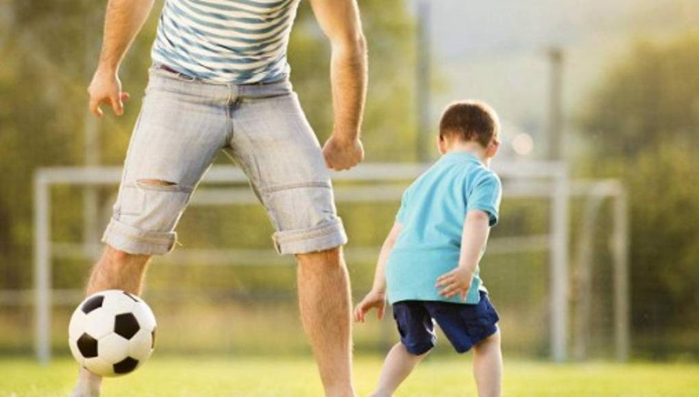 Cómo prevenir lesiones en los niños al jugar fútbol