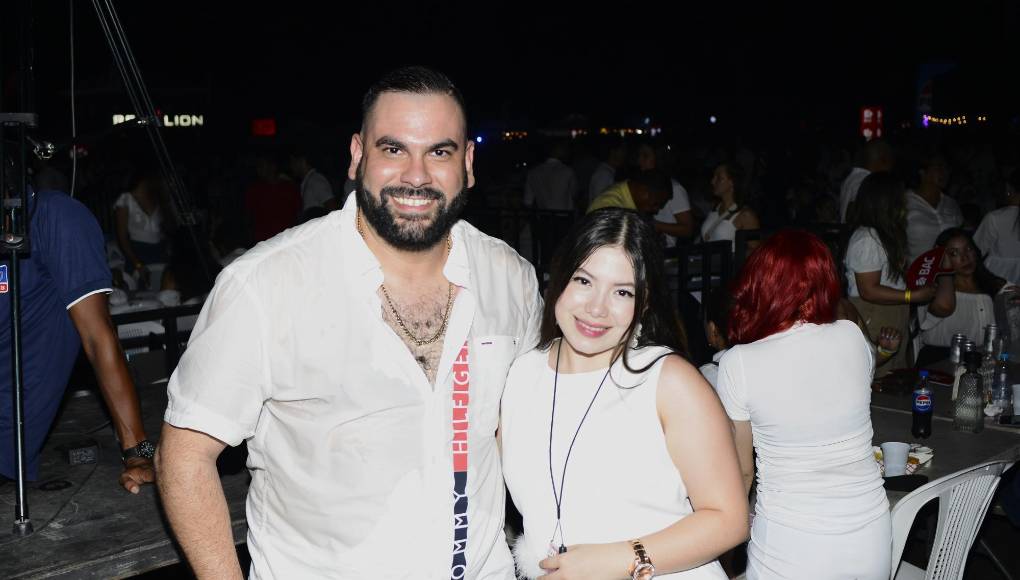 Juan Carlos Santos Prince y Sindy Ramos.