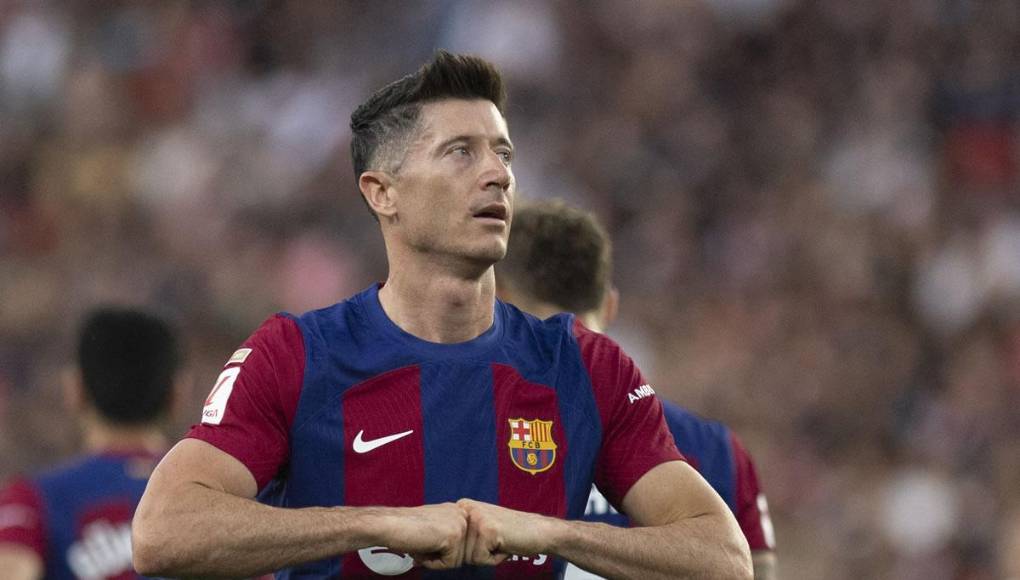 - Con 19 goles: Robert Lewandowski (POL) (3P) (Barcelona).