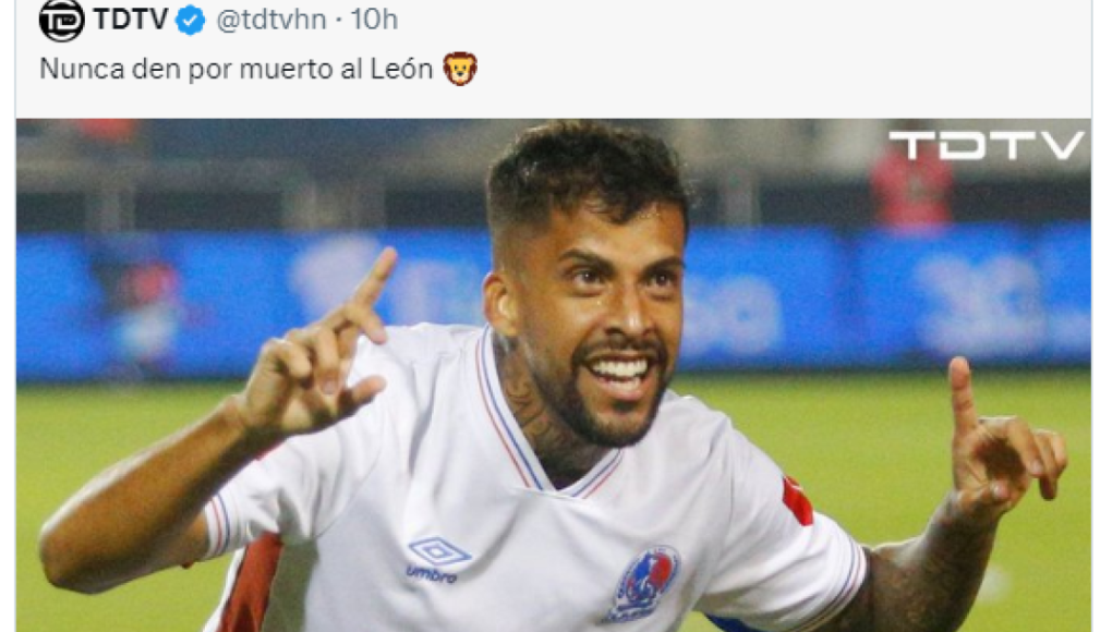 “Vivito y coleando”, se limitó a decir Mauricio Kawas luego de la clasificación de los albos a las semifinales.