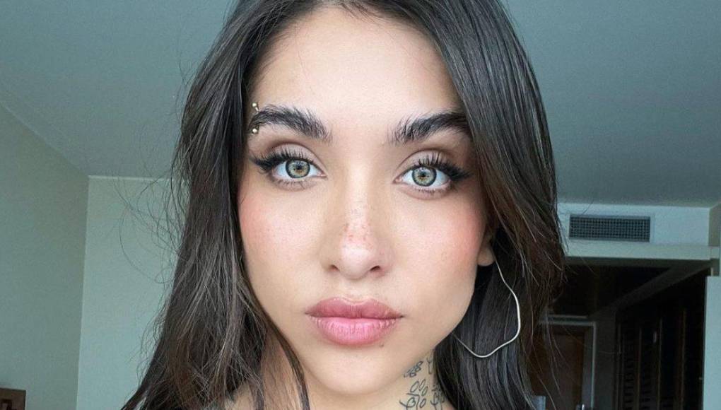 “La gente esperaba Barcelona, Santander, Madrid... Pero, Bolivia, ¡joder!”, continuó diciéndole Piqué a la chica .