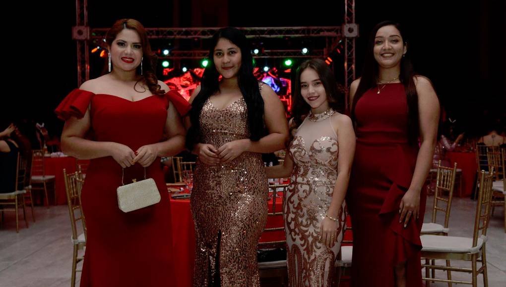 Sully Chávez, Sarahí Ramírez, Isis González y Emely Ramos