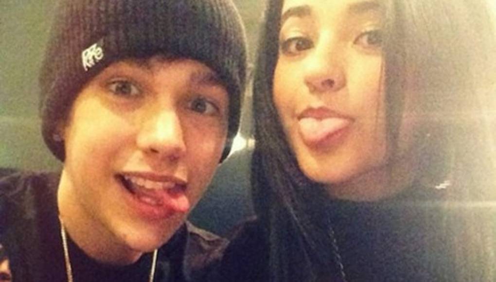 Becky G y Austin Mahone terminan