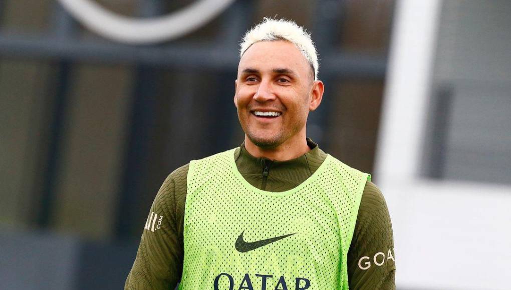 Radio Marca reporta que Keylor Navas se habría ofrecido al Rayo Vallecano tras salir del PSG como agente libre. El portero ya renunció a la selección costarricense a sus 37 años, pero aún quiere seguir jugando en la élite.
