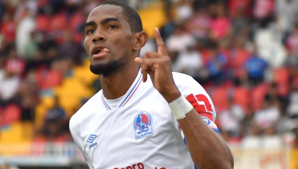 Jerry Bengtson - El veterano delantero y hombre clave para el Olimpia se le venció su contrato luego de conseguir el título 38 en la Liga Nacional.