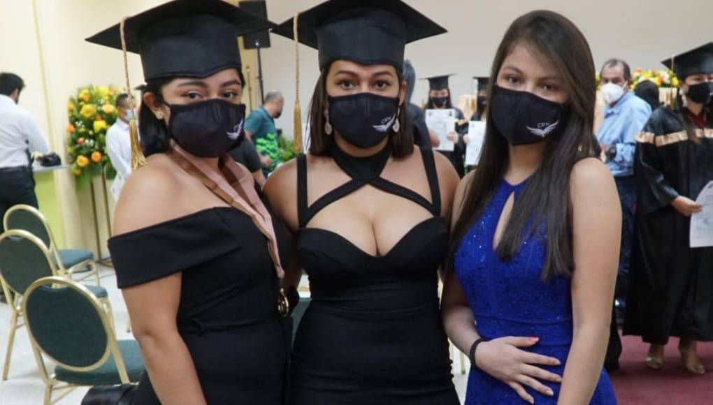 Centro Politécnico del Norte gradua a 55 estudiantes