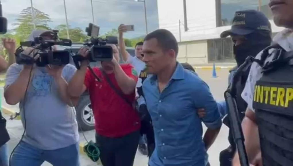 Santos Bernabé no solo abusaba de sus hijas de 4 y 7 años, sino que también explotaba sexualmente a otras menores de edad. 