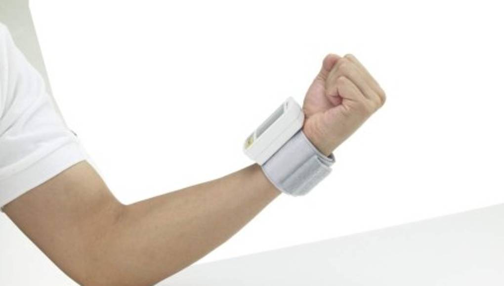 Unos monitores portátiles recetados por los médicos podrían ayudar a detectar la hipertensión