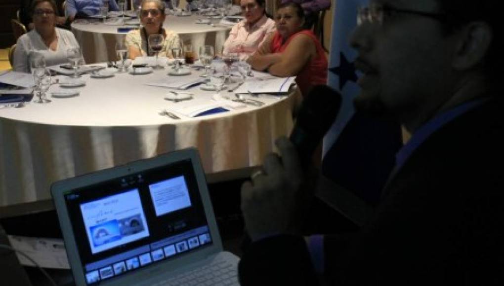 Nueva tecnología para tratar el cáncer se ofrece en El Salvador