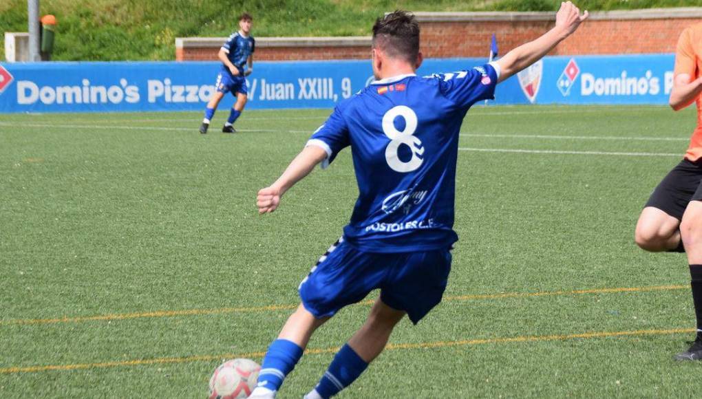 “Algo tan sencillo como un curso de primeros auxilios y RCP puede salvar la vida de un compañero.. y es que da igual la categoría en la que juguemos que debería ser obligatorio para todos, hablamos de vidas no de fútbol”, agregó.